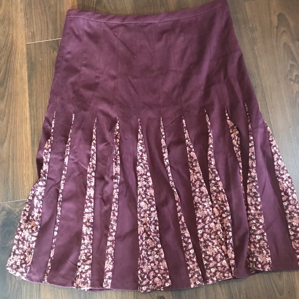 New York & Company pleated skirt